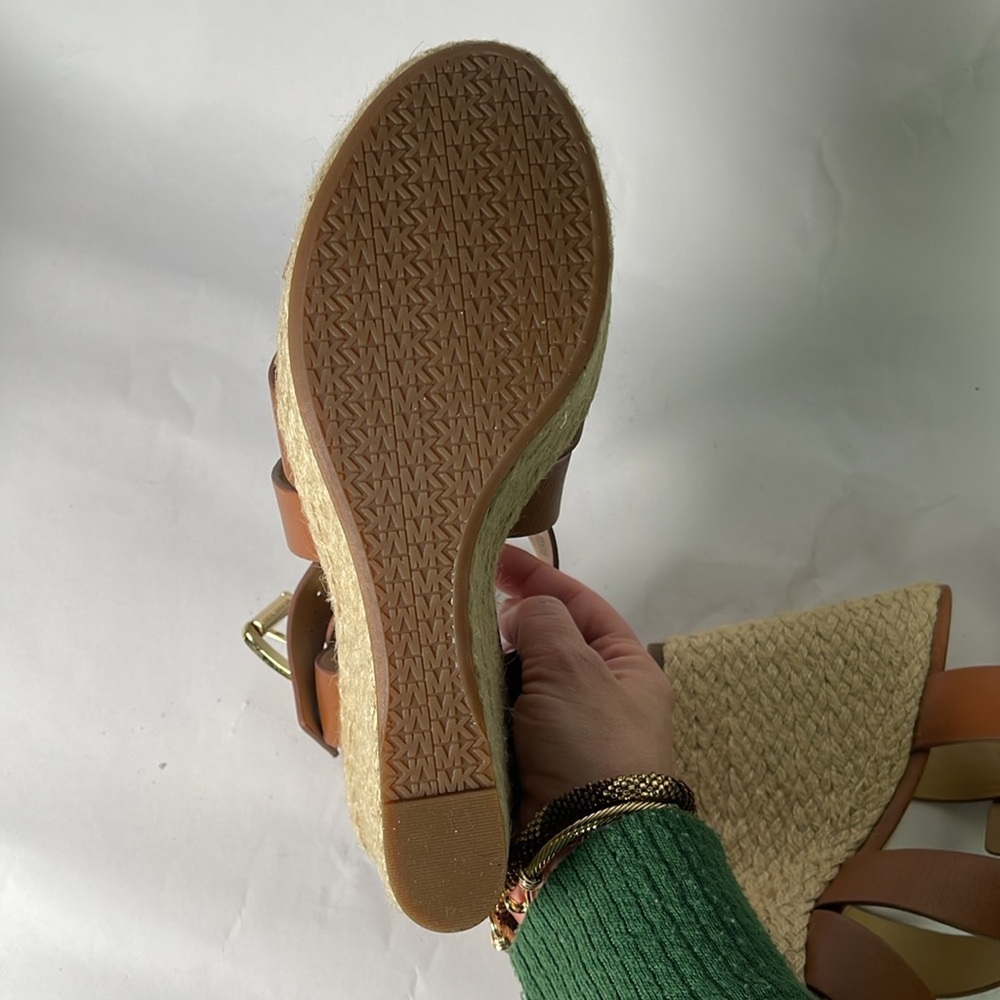NIB Michael Kors Wedges - Picture 3 of 4
